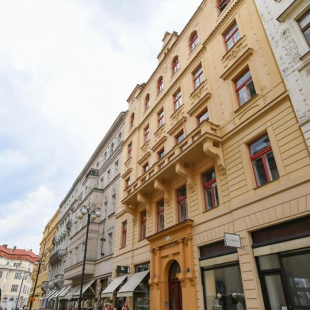 Stunning Charles Bridge Apartment Praga Exterior foto